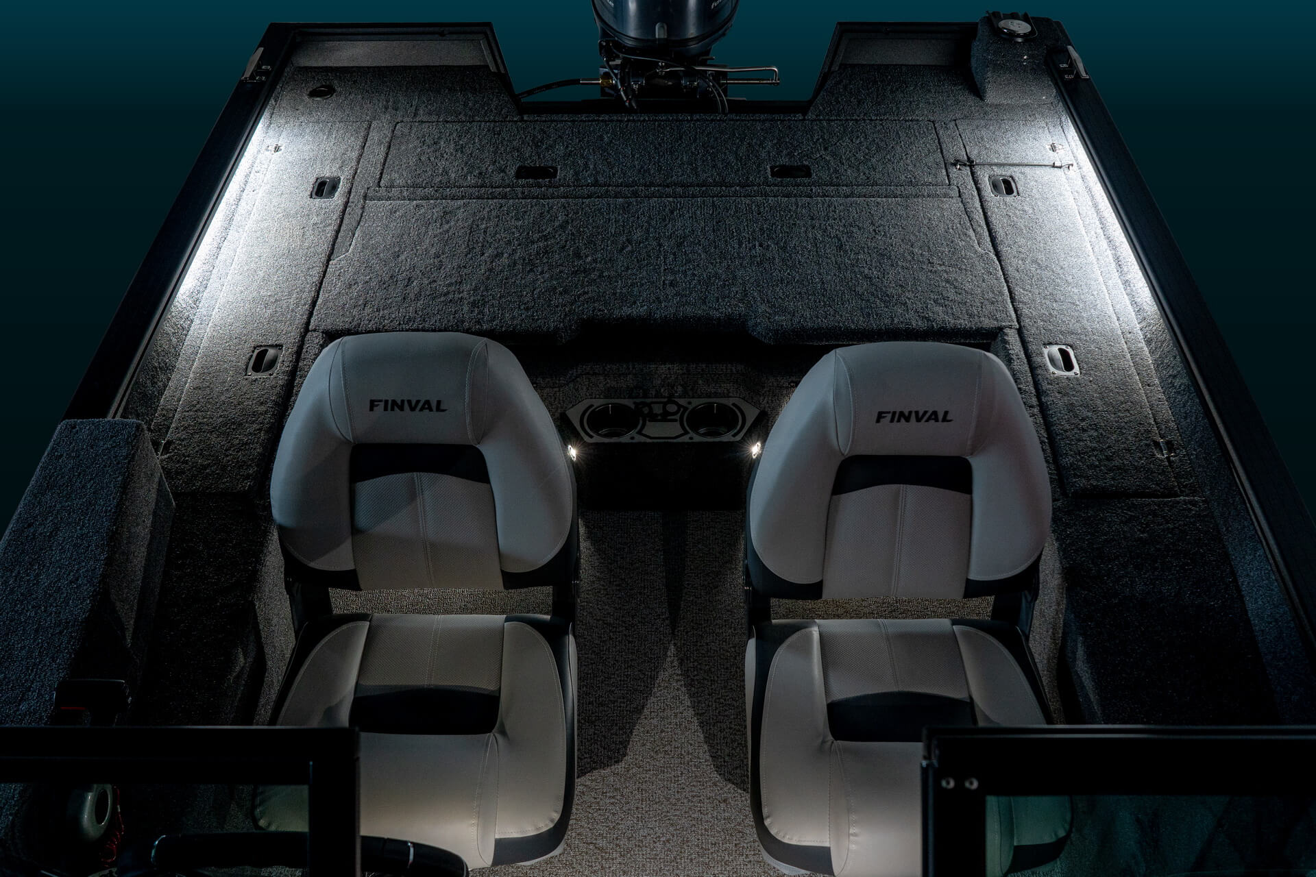 LED osvetlenie zadnej paluby, kokpitu, prednej paluby