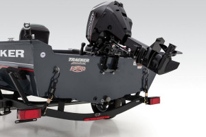 Fotogaléria TRACKER GV-16 Laker DLX T