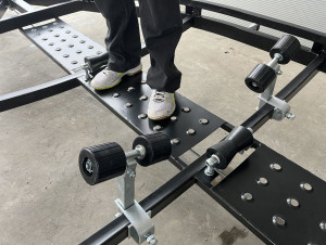 Fotogaléria Príves FB1 - 1300 kg Suski (pre 510bsc,sc,tl) lyžiny, tlmiče, LED