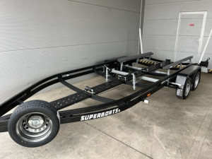 Fotogaléria FB2 - 1800 kg Suski (pre 555, 575) lyžiny, 2 nápravy, LED, plošina