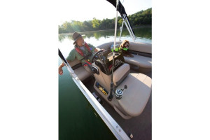 Fotogaléria BASS BUGGY 16 DLX