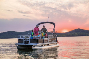 Fotogaléria BASS BUGGY 16 DLX